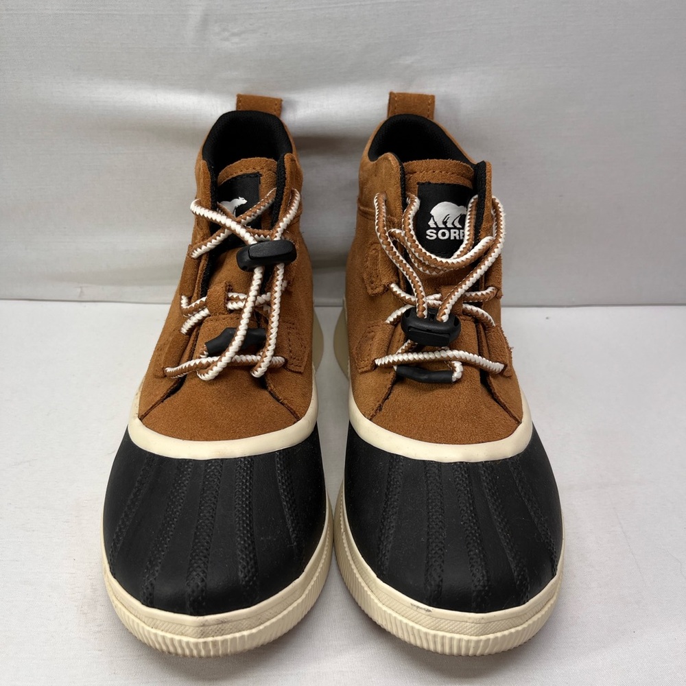 Sorel Women's Tan and Black Ankle Boots
